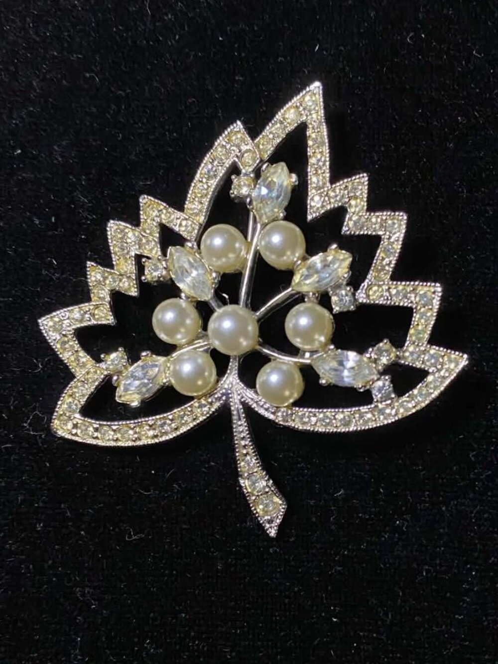 Vintage Silver tone Maple Leaf Pearl Clear/Yellow stones Gold tone Brooch